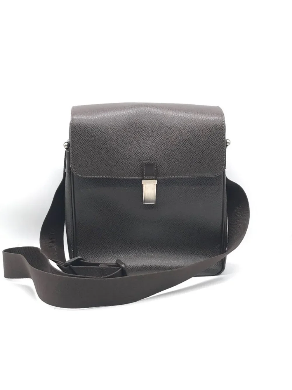 Louis Vuitton Taiga Shoulder Bag